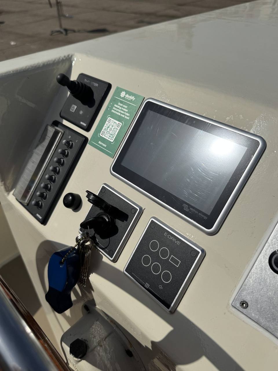 Moderne bedieningsconsole met touchscreen